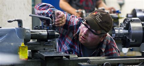 Mechanical Engineering technician .